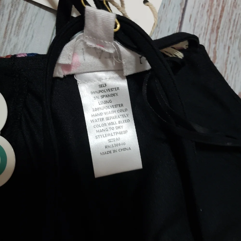 L'Atiste Boho Floral Embroidered Two-Piece Shorts and Halter Top Set M Nwt - Picture 4 of 8